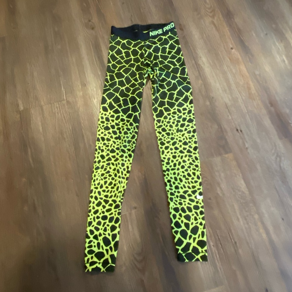 Nike Pro leggings